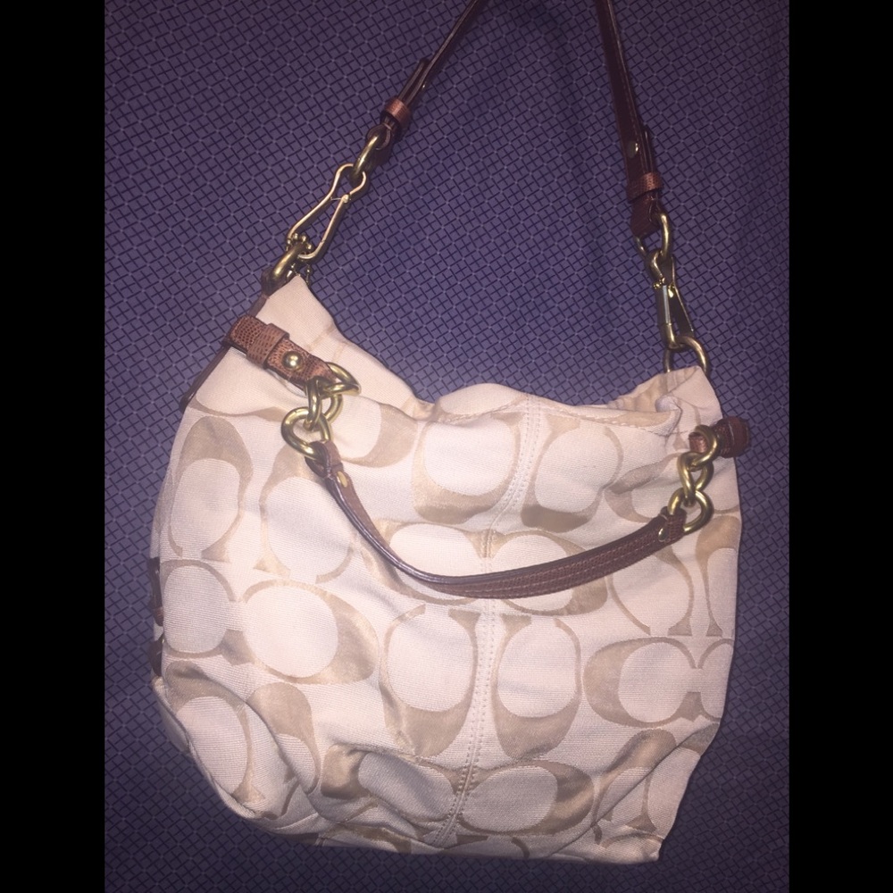 Coach Jacquard Signature Hobo In Cream & Tan $Firm - Picture 2 of 8